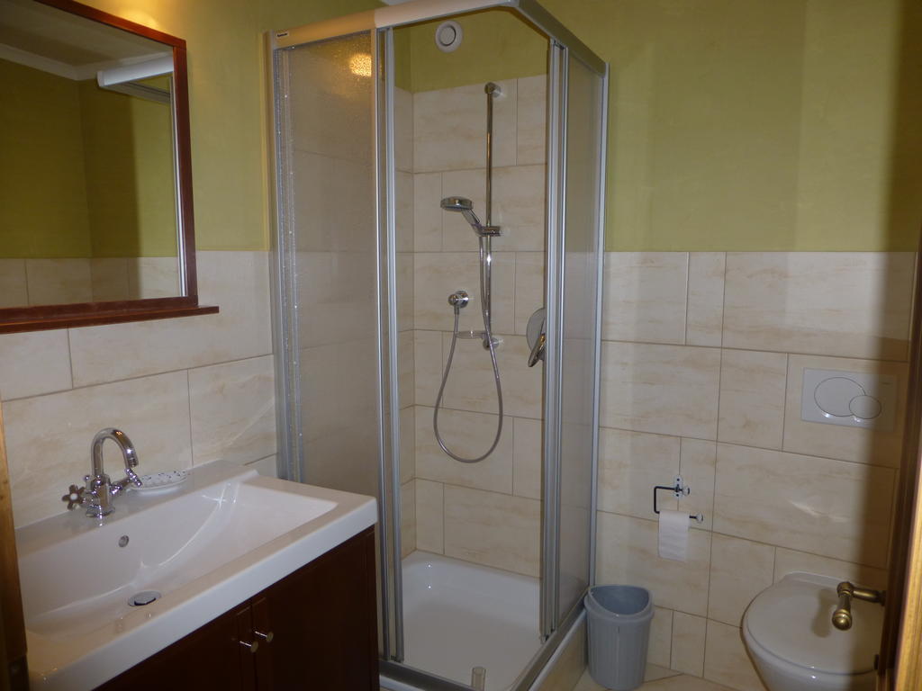 Apart Raetia Apartamento Pfunds Habitación foto